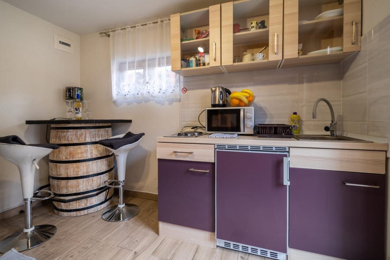 Appartamenti con parcheggio Delnice, Gorski kotar - 24261