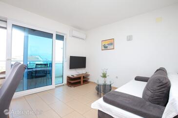 Apartments by the sea Slatine, Čiovo - 24266