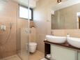 Duga, Badkamer 2 in accommodatietype house, WiFi.