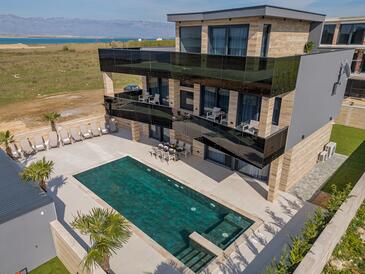 Privlaka, Zadar, Объект 24270 - Дом для отдыха вблизи моря с песчаным пляжем.