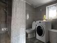 Juradi, Bathroom 1 in the house, (pet friendly).