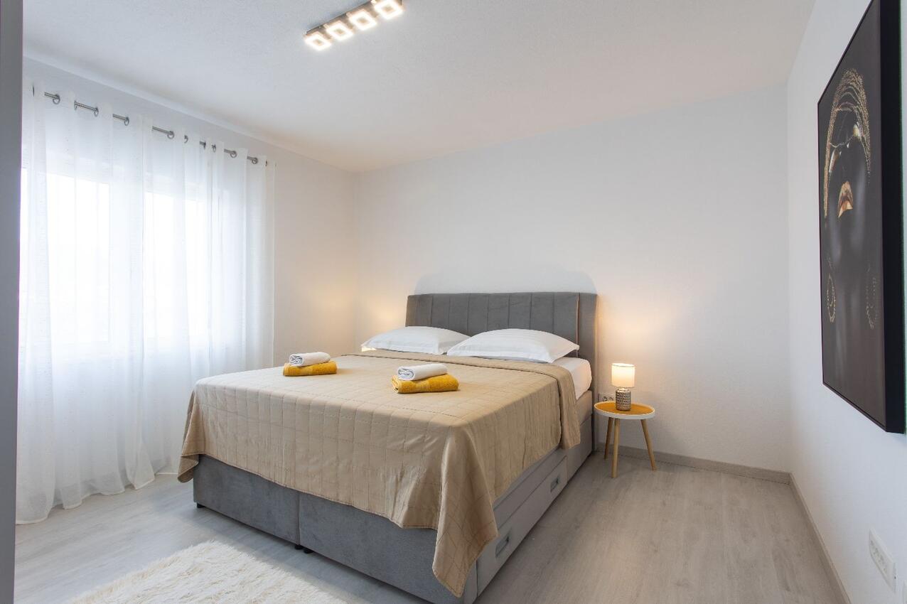 Appartamenti con piscina Kastel Stari, Castelli - Kaštela - 24273