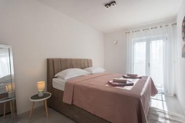 Ferienwohnungen mit Pool Kastel Stari, Kastela - 24273