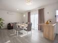 Kaštel Stari, Столовая в размещении типа apartment, WiFi.