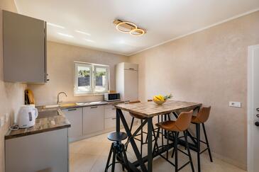 Holiday house with a parking space Rovinj - 24274