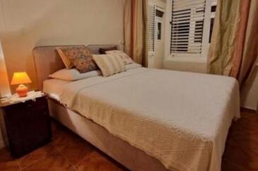 Apartmanok parkolóhellyel Bilice, Krka - 24275