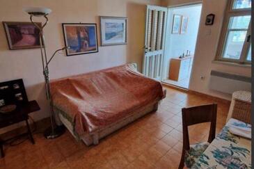 Apartmanok parkolóhellyel Bilice, Krka - 24275