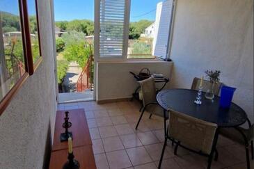 Apartmanok parkolóhellyel Bilice, Krka - 24275