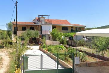 Bilice, Krka, Overnatting 24275 - Leiligheter med en rullesteinstrand.