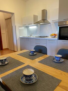 Apartments with terrace Rovinj, Istria