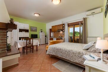 Apartmaji s parkingom Rovinj - 24279