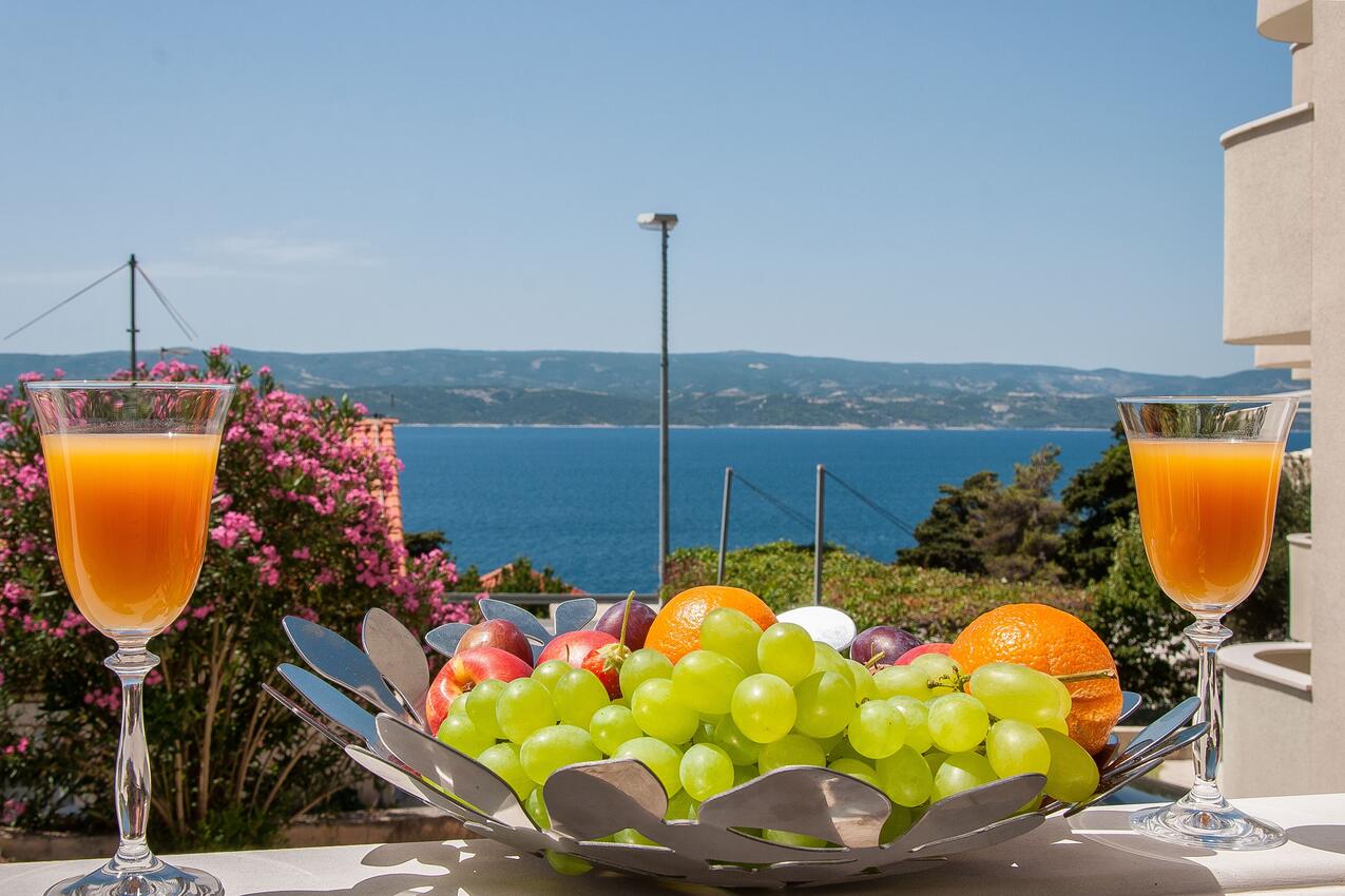 Ferienhaus mit Parkplatz Stanici, Omis - 24285