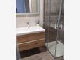 Punat, Bathroom in the apartment, WiFi.