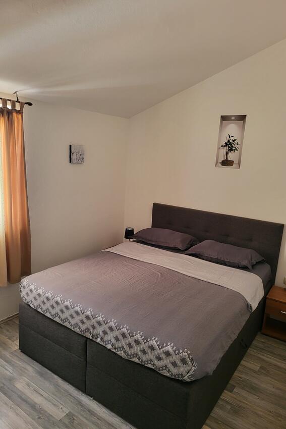 Apartments by the sea Nin, Zadar - 24288