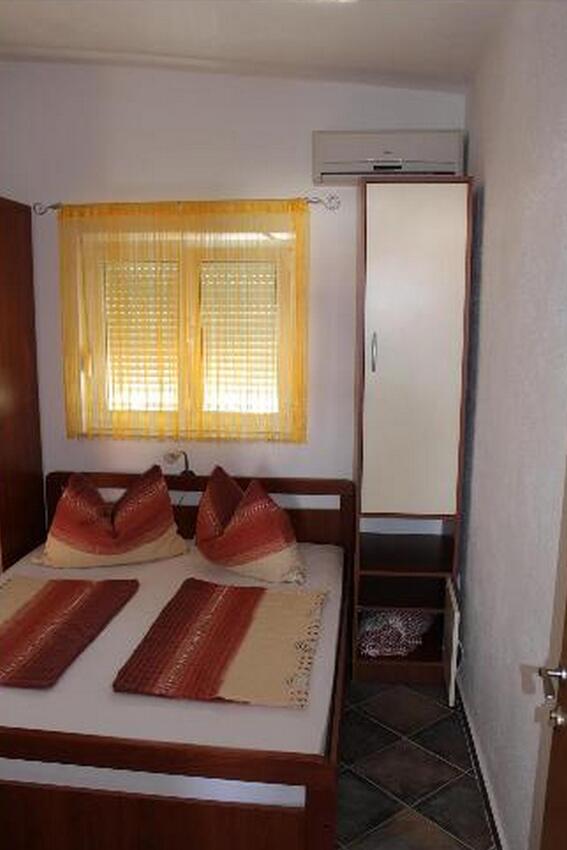 Appartamenti con parcheggio Puntadura - Vir - 24289