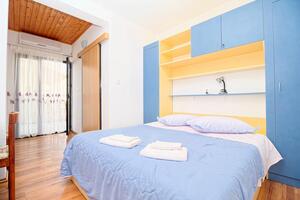 2-Zimmer-Ferienwohnung Zivogosce - Blato, Makarska (A-24290-b)