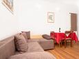 Živogošće - Blato, Living room in the apartment, air condition available and WiFi.
