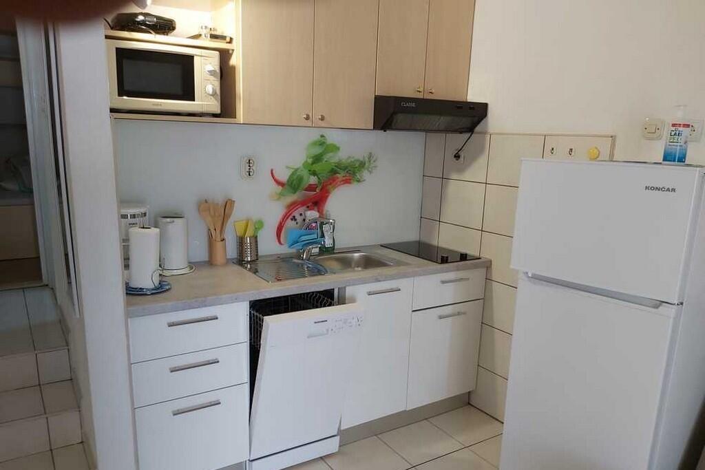 Apartamente lângă mare Zivogosce - Blato, Makarska - 24290