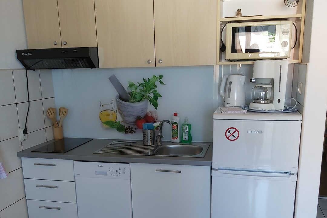 Apartamente lângă mare Zivogosce - Blato, Makarska - 24290