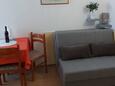Živogošće - Blato, Dnevni boravak u smještaju tipa apartment, dostupna klima i WiFi.