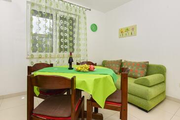 Dvosobni apartman Tučepi, Makarska (A-24295-a)