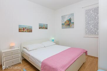 Ferienwohnungen am Meer Sparadici, Sibenik - 24300