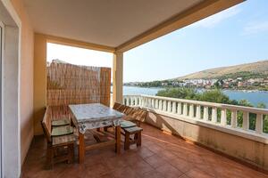 Appartamento di due stanze Sparadici, Sebenico - Šibenik (A-24300-b(