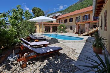 Grižane, Crikvenica, Objekt 24302 - Ferienhaus am Kieselstränden.