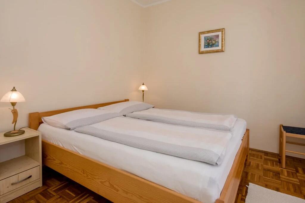Ferienwohnungen und Zimmer am Meer Palit, Rab - 24303