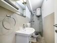 Raslina, Baderom i overnattingstype apartment, WiFi.