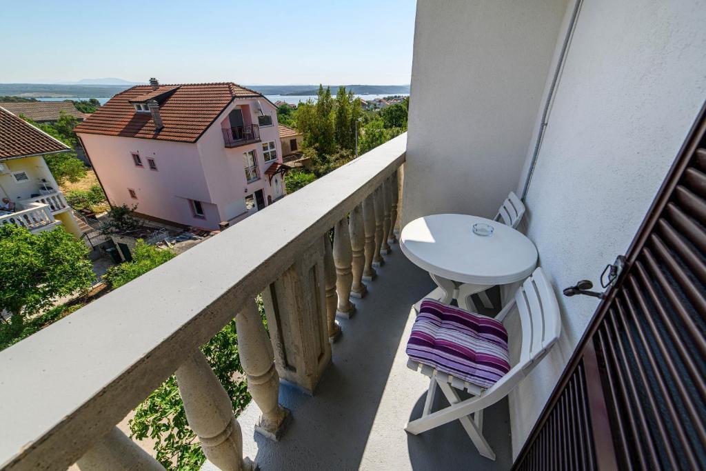 Апартаменты с парковкой Раслина - Raslina, Крка - Krka - 24304