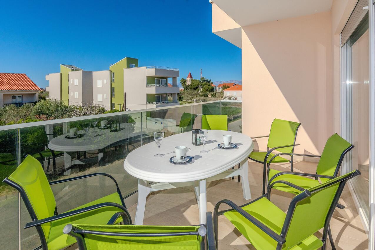 Leiligheter med parkering Vir - 24307