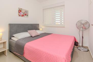 Leiligheter med parkering Vir - 24307