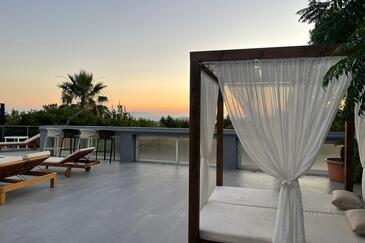 Apartments and rooms with a swimming pool Hvar - 24309