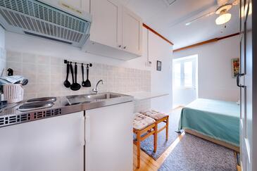 Apartments and rooms by the sea Komiža, Vis - 2431