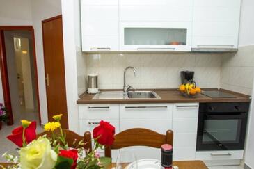 Appartamenti con parcheggio Pakostane, Biograd - 24315