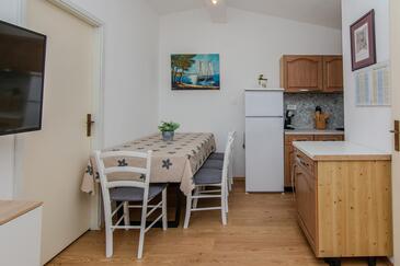 Apartmaji s parkingom Vir - 24319