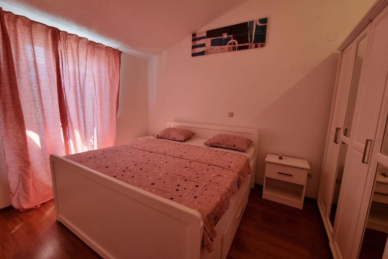 Appartamenti accanto al mare Lokva Rogoznica, Almissa - Omiš - 24321