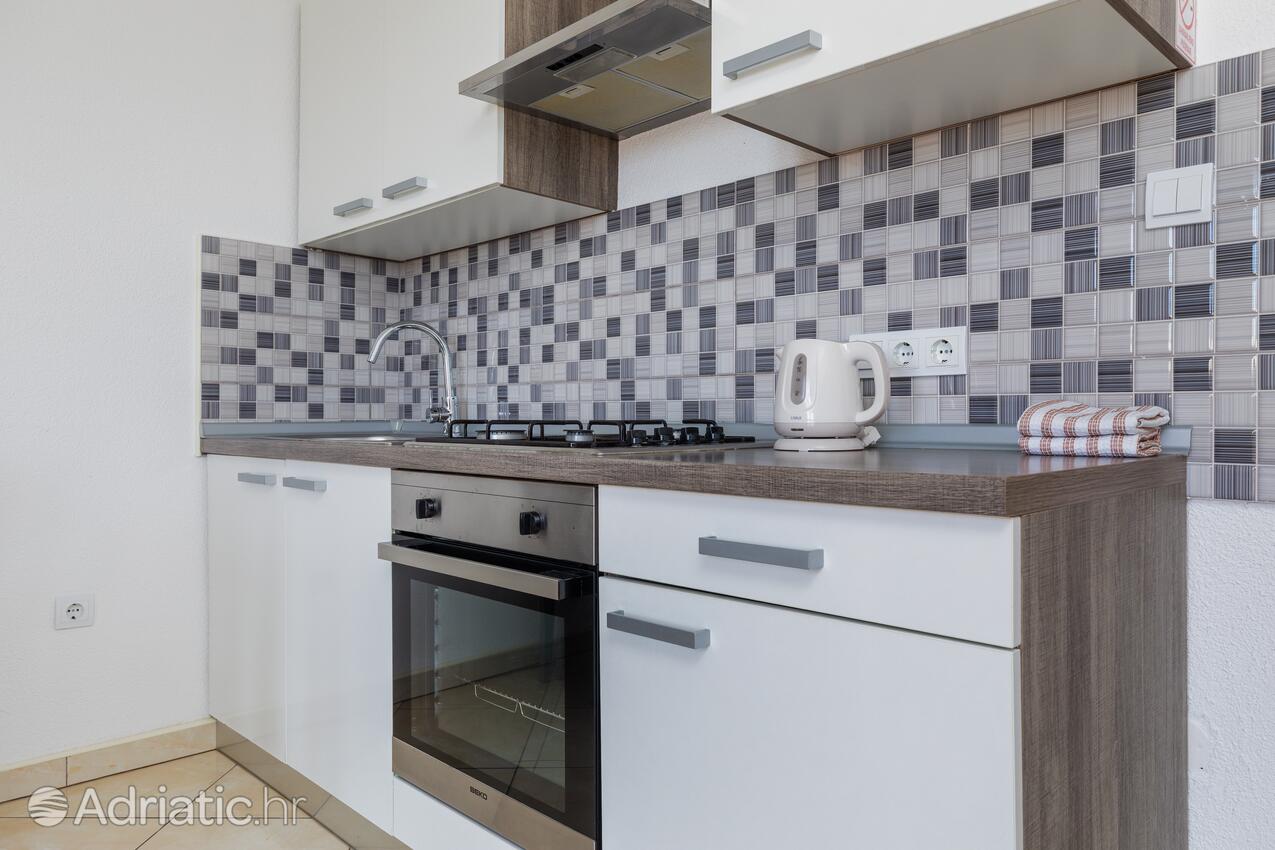 Apartments by the sea Lokva Rogoznica, Omiš - 24321