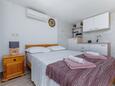Lokva Rogoznica, Spalnica v nastanitvi vrste studio-apartment, dostopna klima in WiFi.