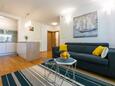 Selce, Woonkamer in accommodatietype apartment, airconditioning beschikbaar en WiFi.