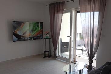 Mravince, Dnevni boravak u smještaju tipa apartment, dostupna klima i WiFi.