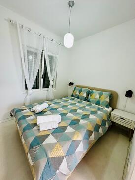 Apartments by the sea Vidalići, Pag - 24330