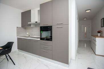 Leiligheter med parkering Vir - 24331