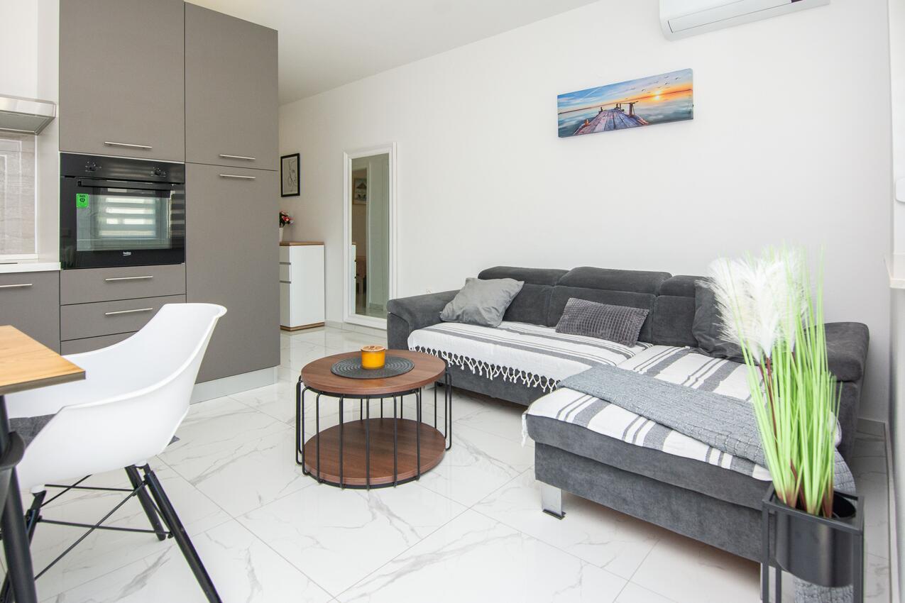 Leiligheter med parkering Vir - 24331