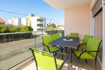 Apartmány s parkovištěm Vir - 24331 Adriatic.hr