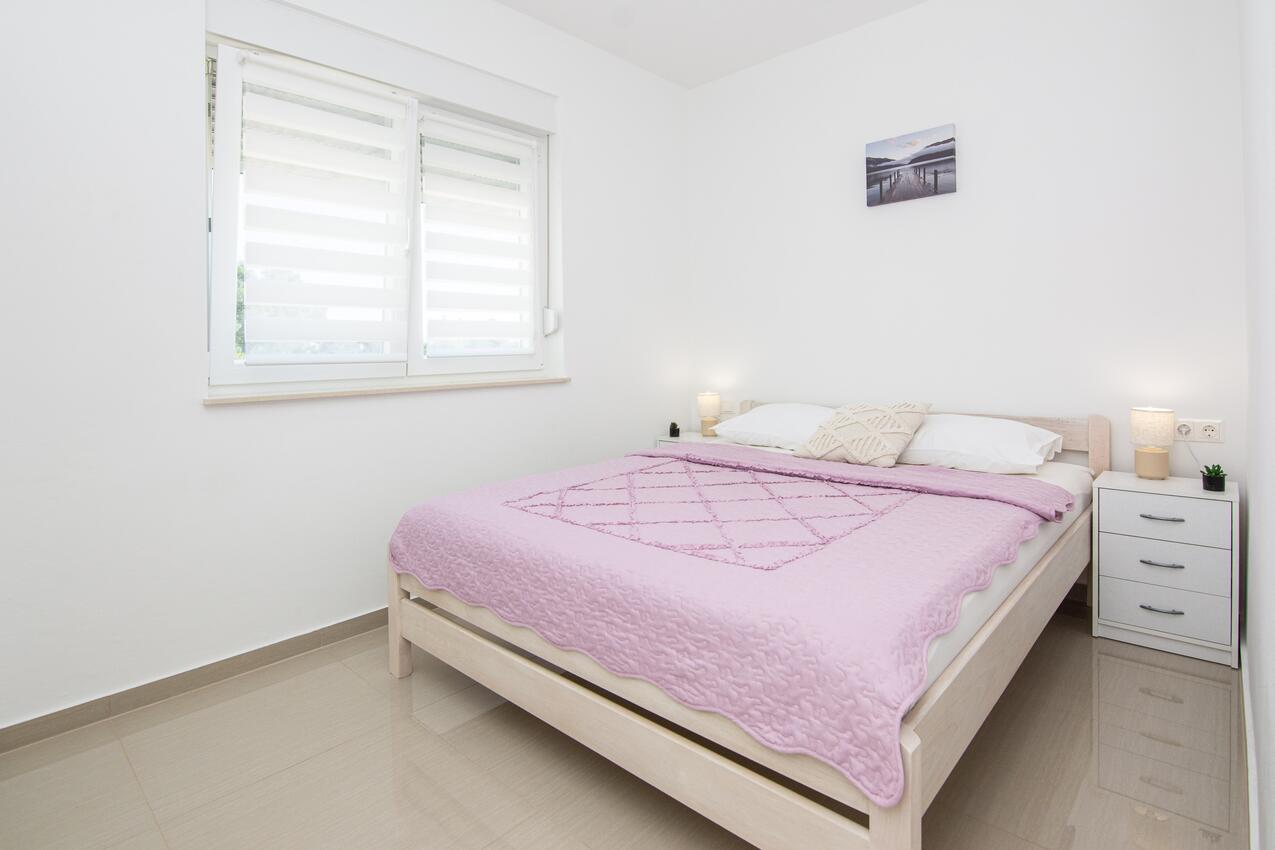 Apartmány s parkovištěm Vir - 24331