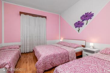 Apartmani s bazenom pogodni za obitelji s djecom Cancini, Poreč - 24335