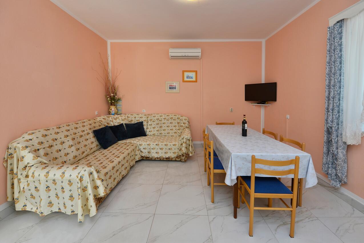 Apartmani s bazenom pogodni za obitelji s djecom Cancini, Poreč - 24335