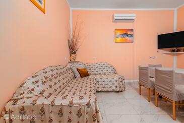 Apartmani s bazenom pogodni za obitelji s djecom Cancini, Poreč - 24335